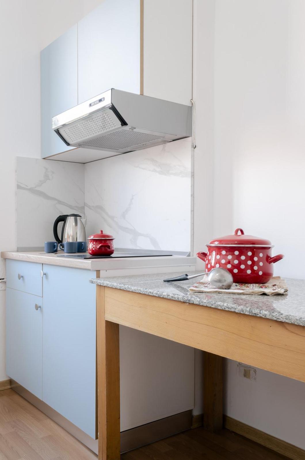 Central Tirana Apartment Leilighet *